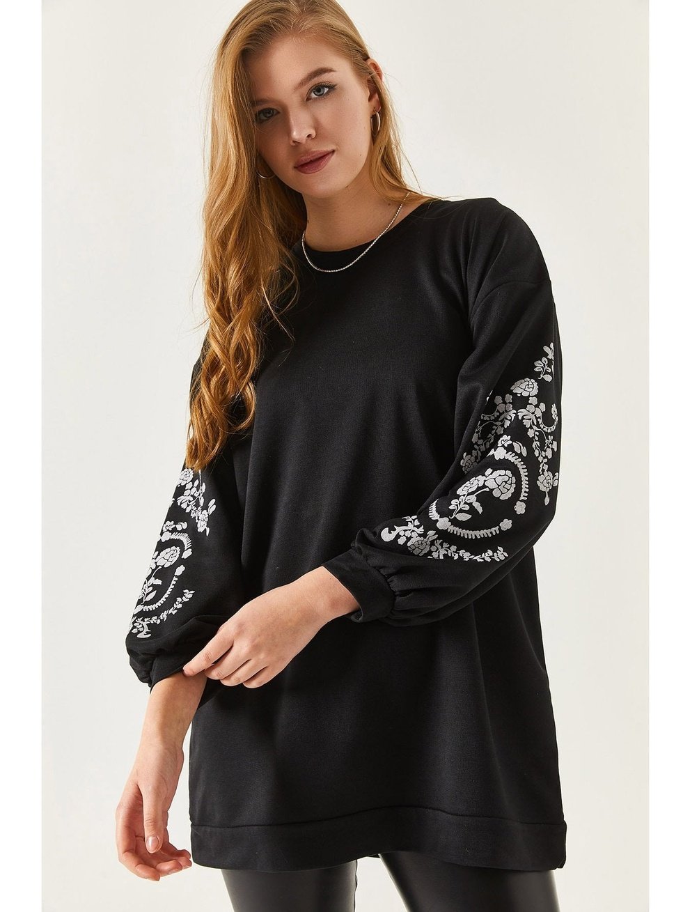 Boheme Chic Sweatshirt med Paisleymønster på Ærmerne
